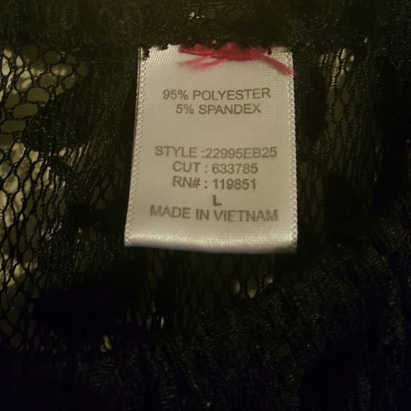 Large Black lace sheer top with gathered waist - Picture 2 of 3